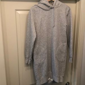 H&M Extra Long Hoodie w/ Front Pockets Size 4